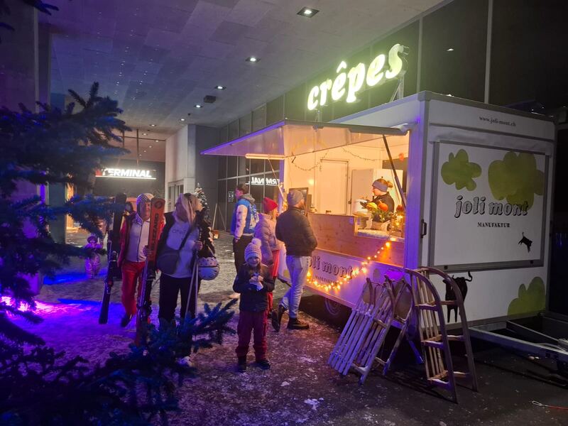 Crêpes aus dem joli mont Wagen im Terminal Grindelwald.